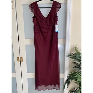 NWT: Patra Burgundy Formal Dress